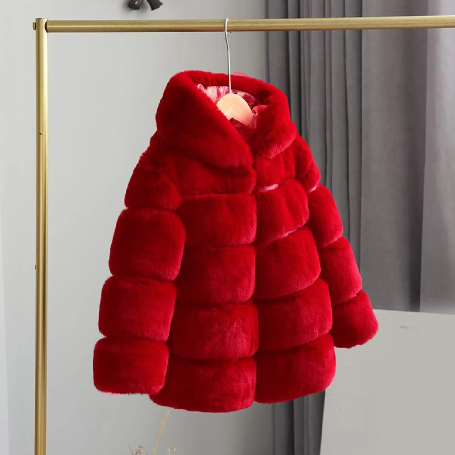 Girls Faux Fur Jacket Plush Sherpa Teddy Coat with Hood Toddler Winter Coats Warm Fuzzy Jackets Trendy Outerwear